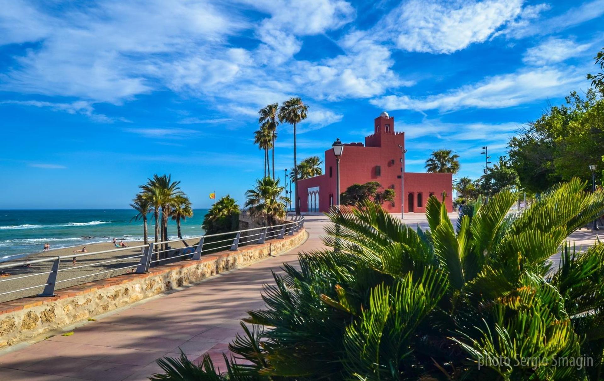 Benalbeach 1010 - Vista Al Mar - Piscina Todo El Ano - Primera Linea De Playa 贝纳尔马德纳 外观 照片