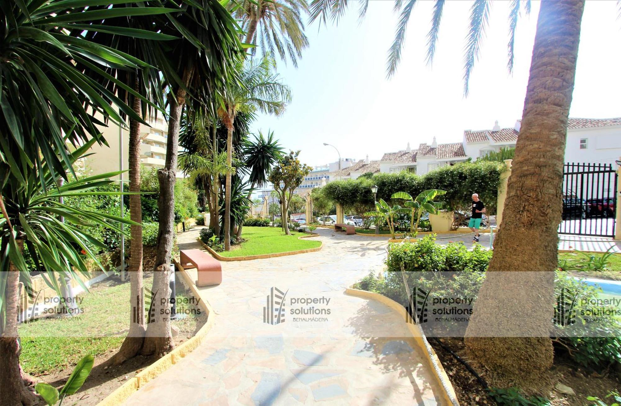 Benalbeach 1010 - Vista Al Mar - Piscina Todo El Ano - Primera Linea De Playa 贝纳尔马德纳 外观 照片