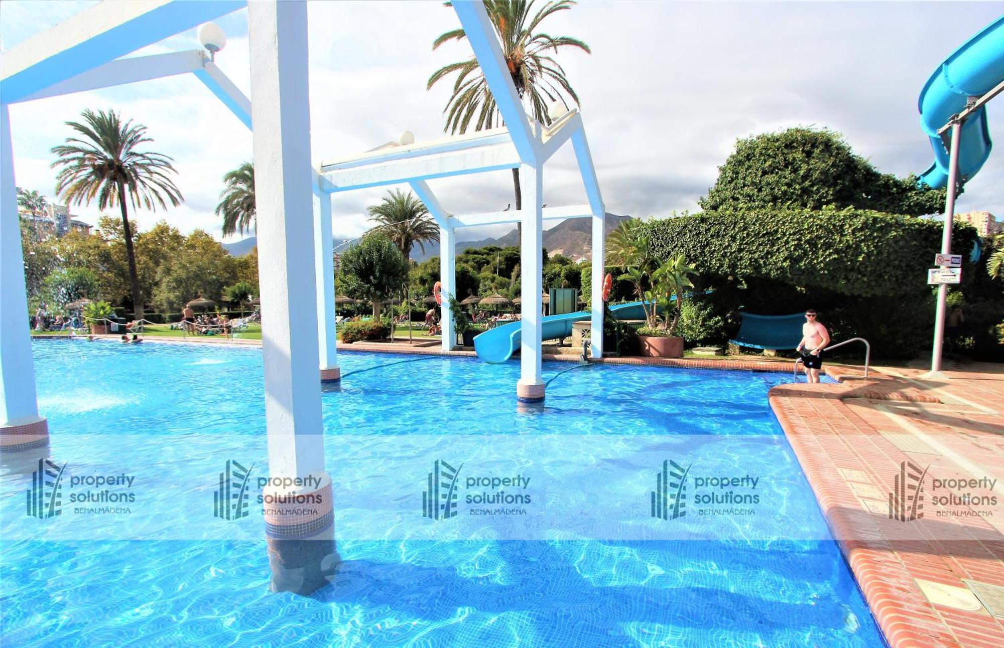 Benalbeach 1010 - Vista Al Mar - Piscina Todo El Ano - Primera Linea De Playa 贝纳尔马德纳 外观 照片
