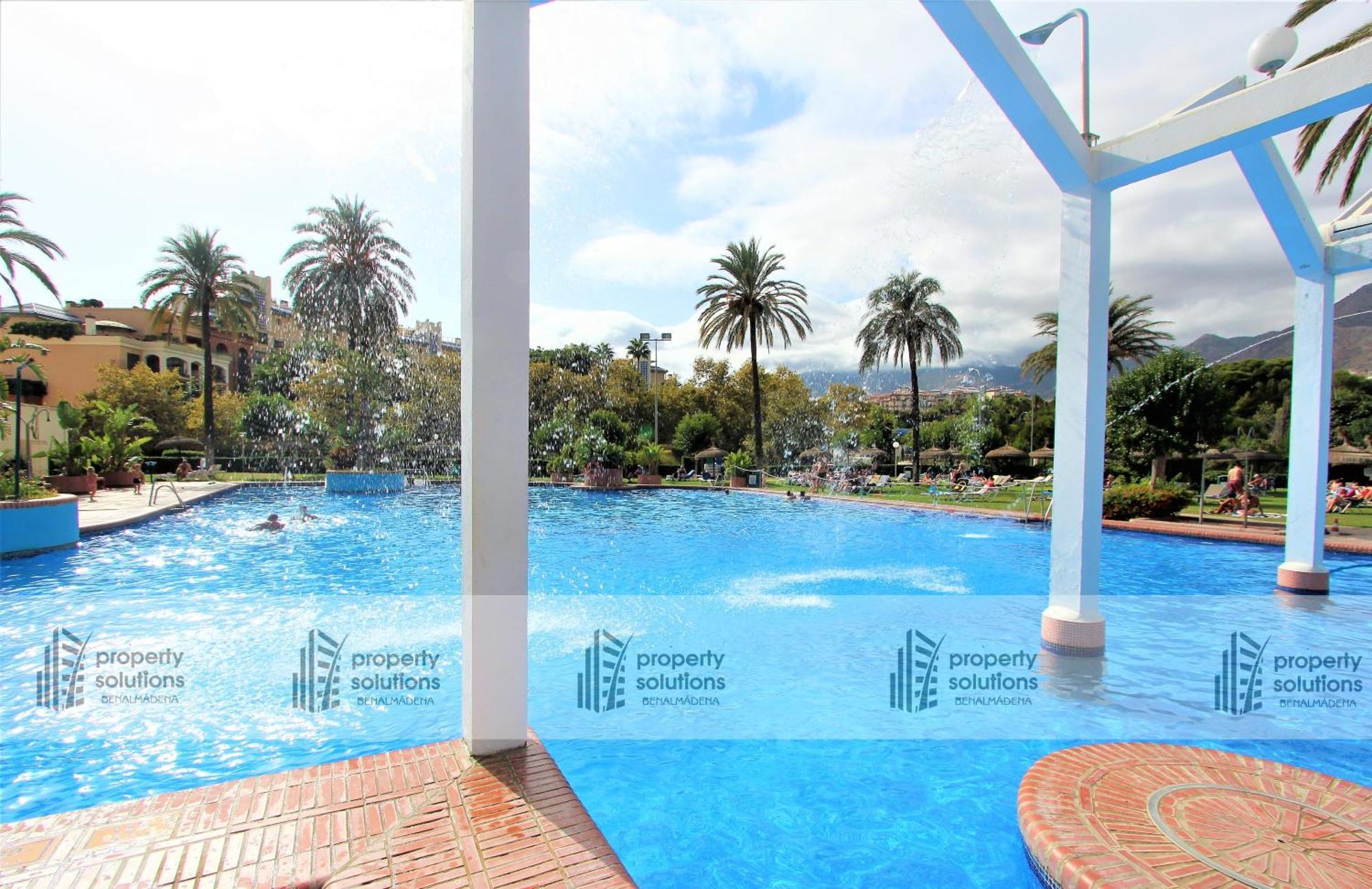 Benalbeach 1010 - Vista Al Mar - Piscina Todo El Ano - Primera Linea De Playa 贝纳尔马德纳 外观 照片