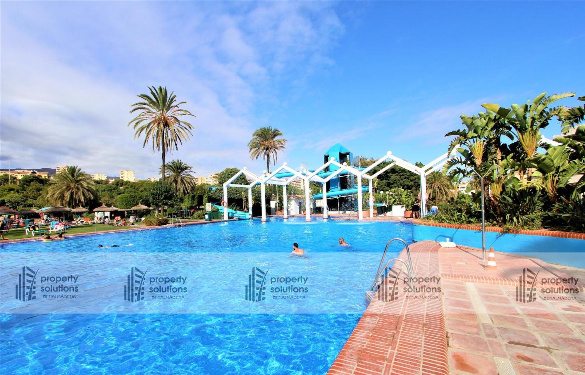 Benalbeach 1010 - Vista Al Mar - Piscina Todo El Ano - Primera Linea De Playa 贝纳尔马德纳 外观 照片