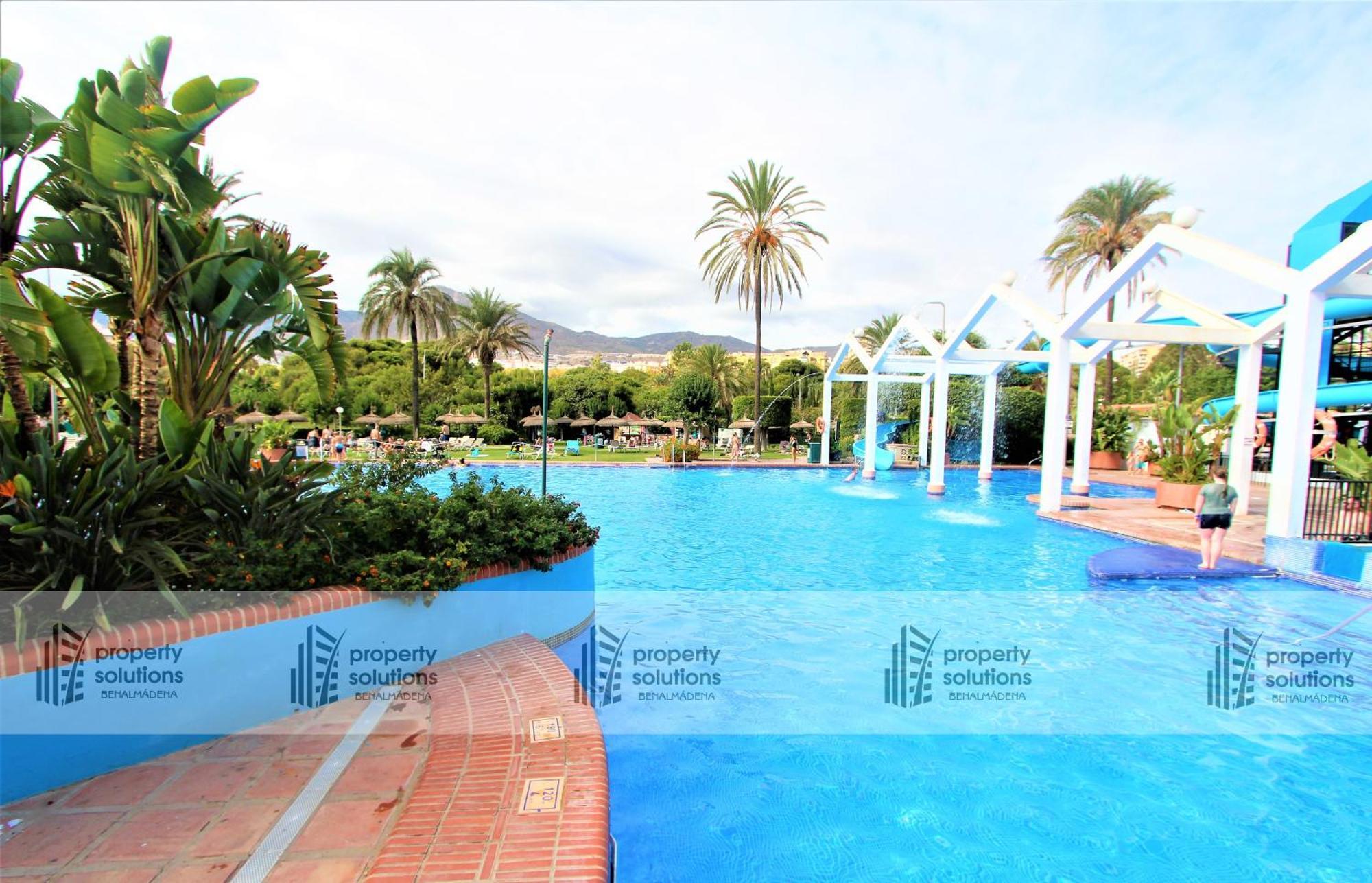 Benalbeach 1010 - Vista Al Mar - Piscina Todo El Ano - Primera Linea De Playa 贝纳尔马德纳 外观 照片