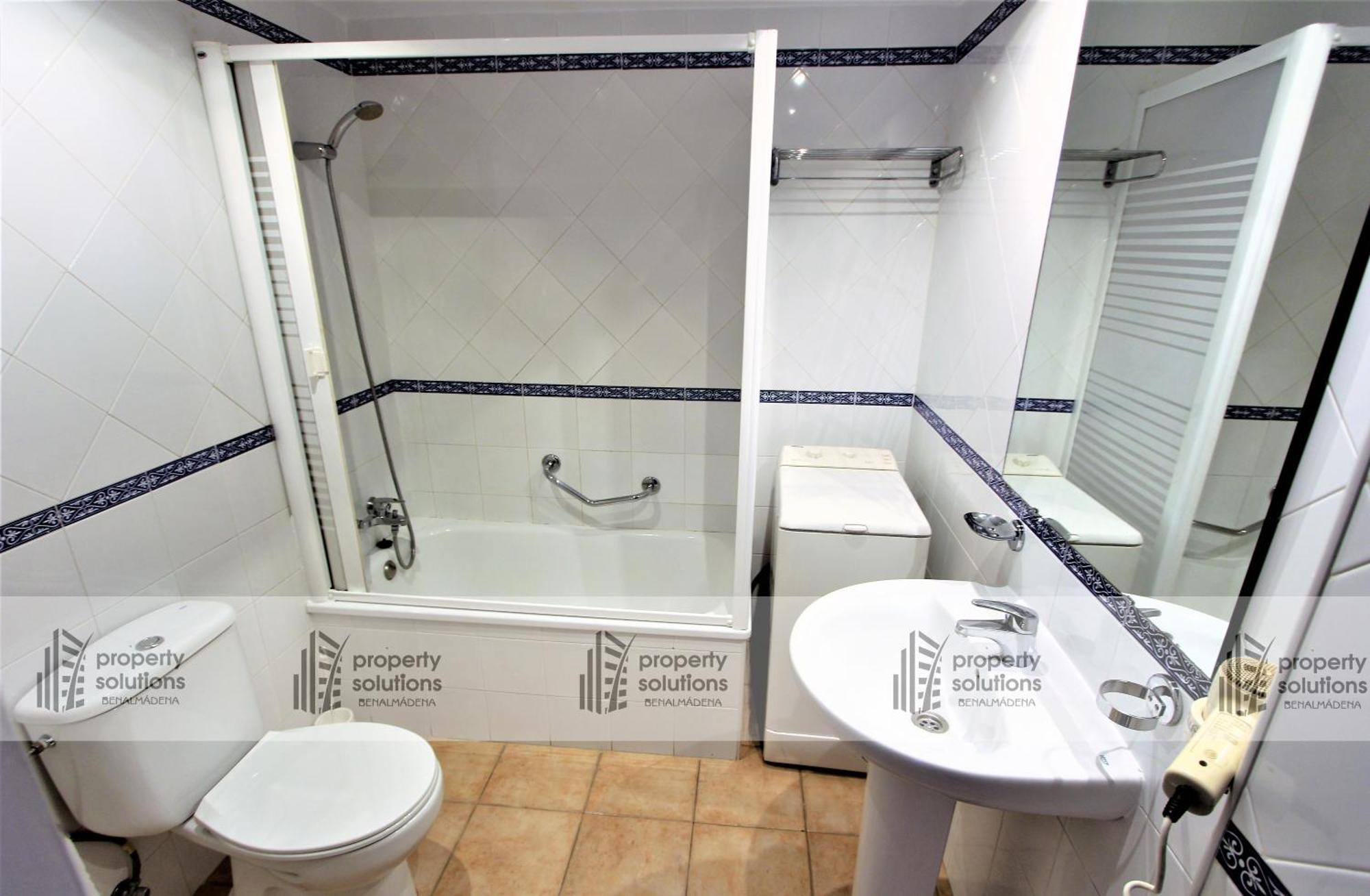 Benalbeach 1010 - Vista Al Mar - Piscina Todo El Ano - Primera Linea De Playa 贝纳尔马德纳 外观 照片